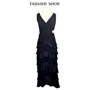 Tadashi Shoji Silk Sleeveless Gown womens size 4 P Black Crystal Sunburst Pin